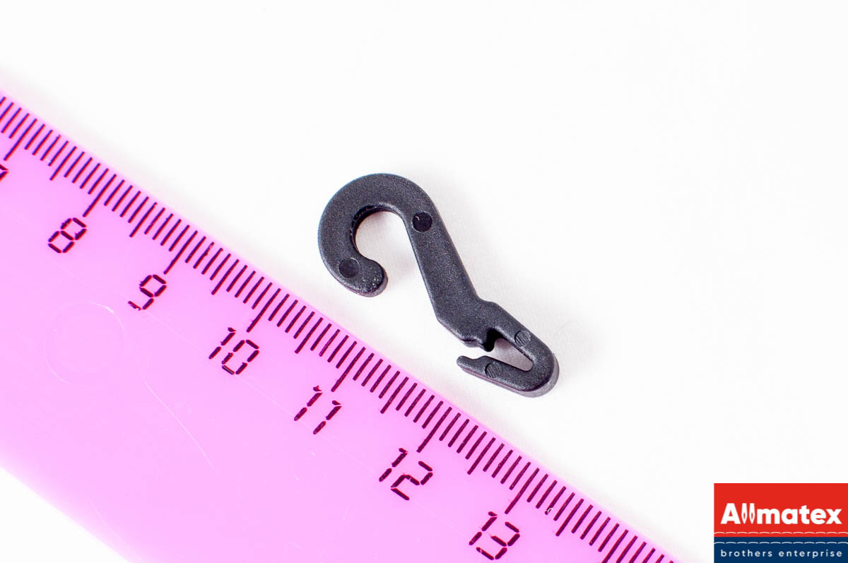 Крючок для автомобильных чехлов