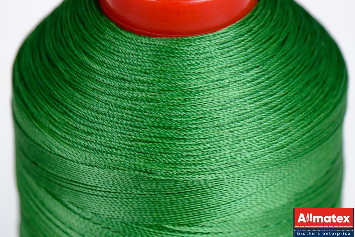 Нить Polyart №20 (130Л) зеленая 3709